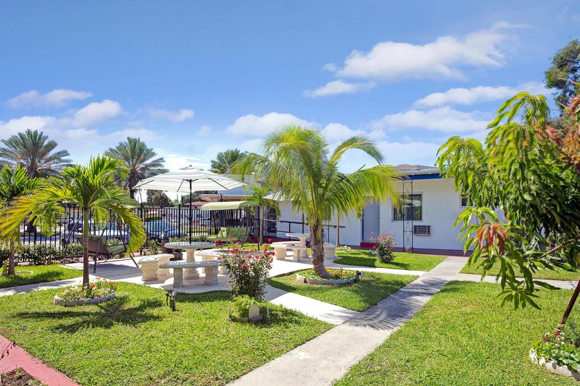 Sun And Surf Inn North Miami Exteriör bild